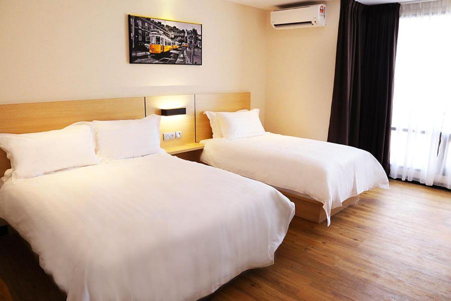 ริเวอร์เทล Hotel เตลุคอินทัน ภายนอก รูปภาพ
